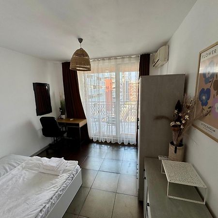 New Two Bedroom Apartment With Balcony Sófia Exterior foto